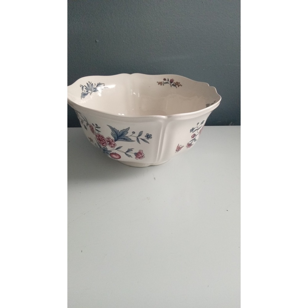 Floral Serving Bowl Scalloped Edge Vintage Style Decorative Bowl